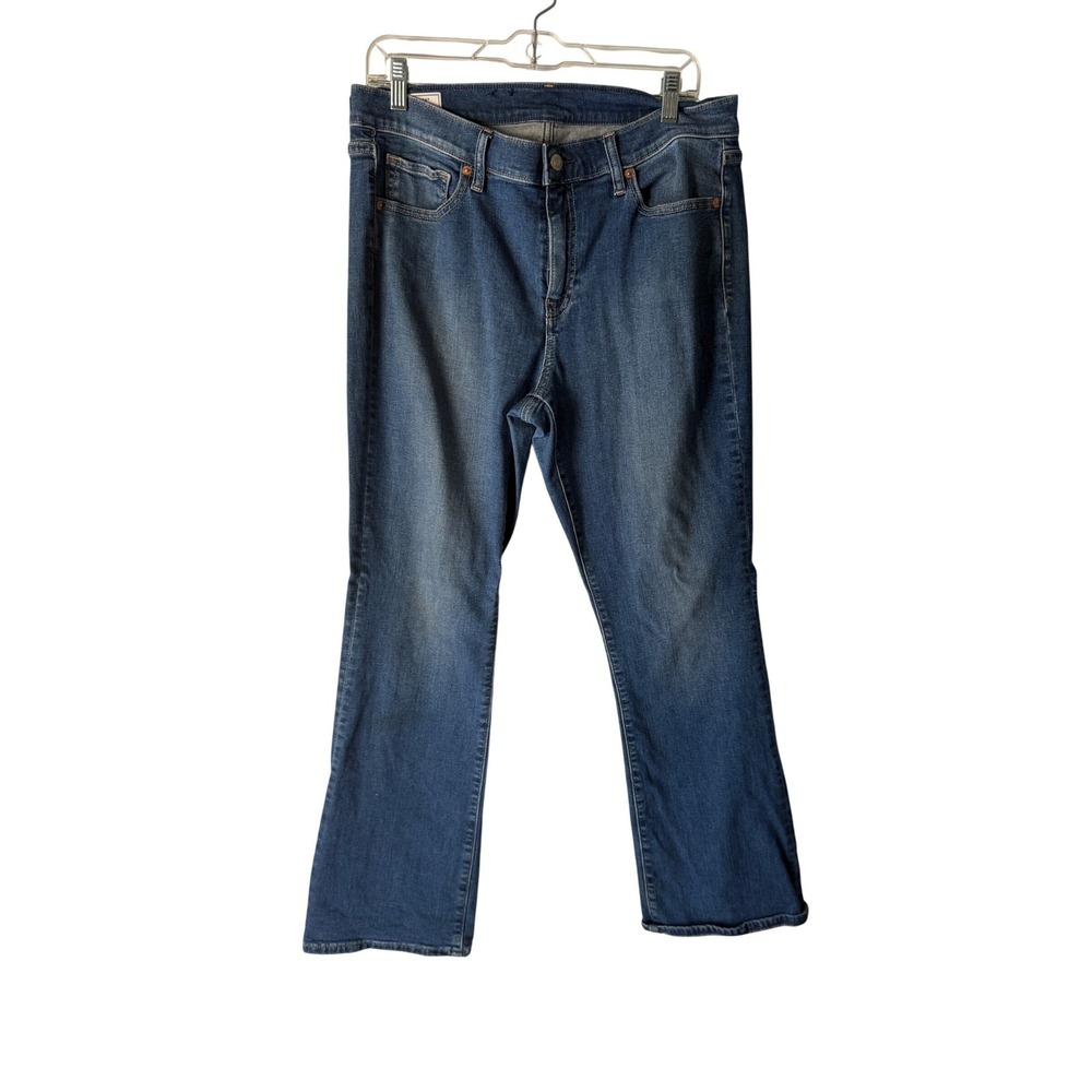 GAP Baby Boot‎ Mid Rise Jeans Medium Wash Distressed Women 32